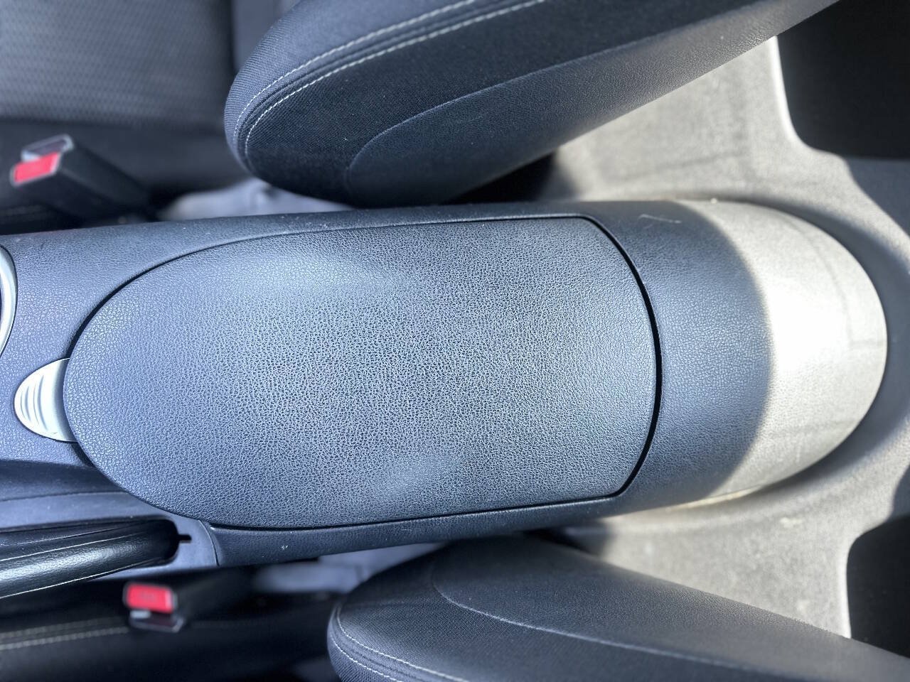 Used 2014 Nissan 370Z Coupe RWD image 22