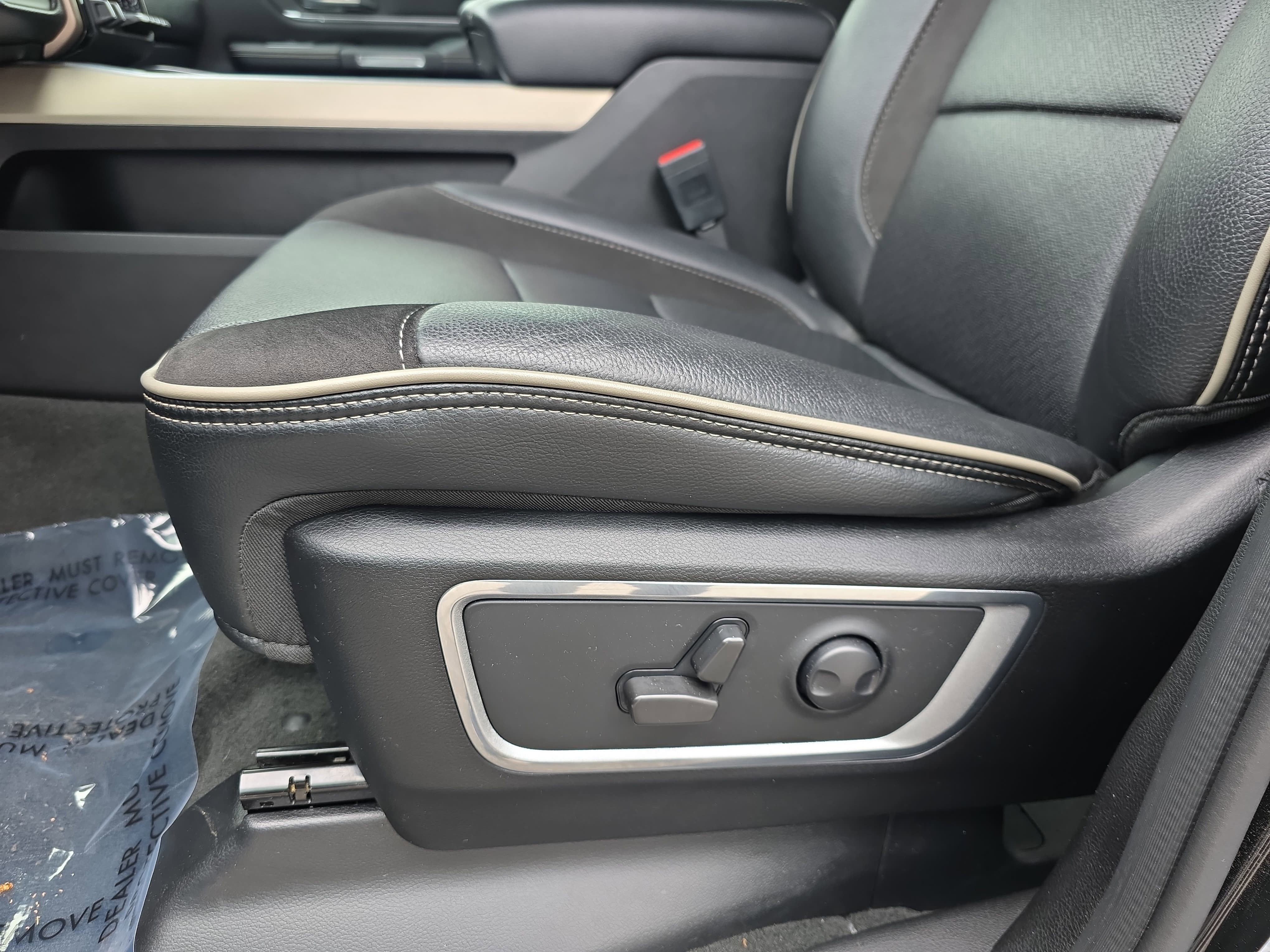 Certified 2022 RAM 1500 Laramie RWD image 26