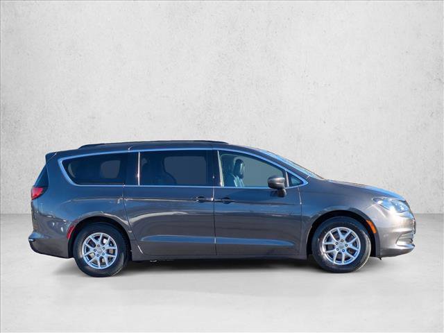 Used 2020 Chrysler Voyager Lxi video 4