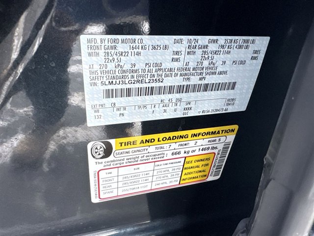 Used 2024 Lincoln Navigator L Reserve image 34