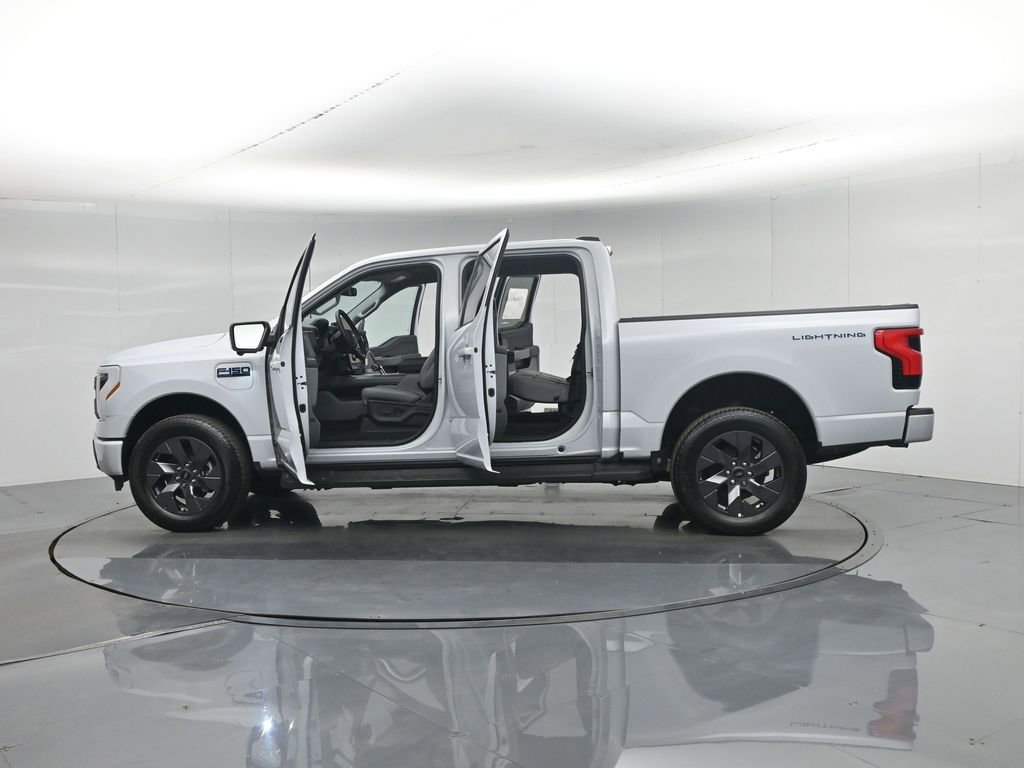 New 2025 Ford F150 Lightning Flash AWD/4WD image 35