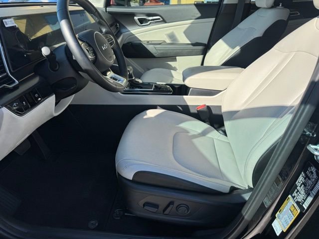 Certified 2025 Kia Sportage EX FWD image 16
