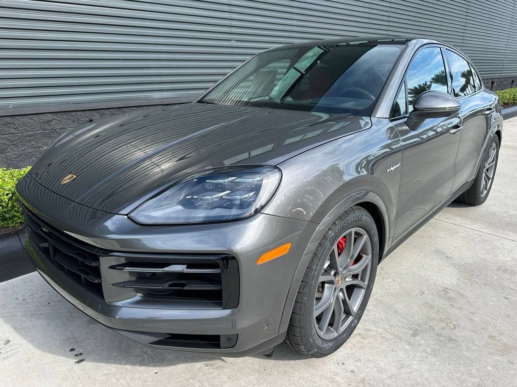 Certified 2026 Porsche Cayenne S AWD/4WD image 6