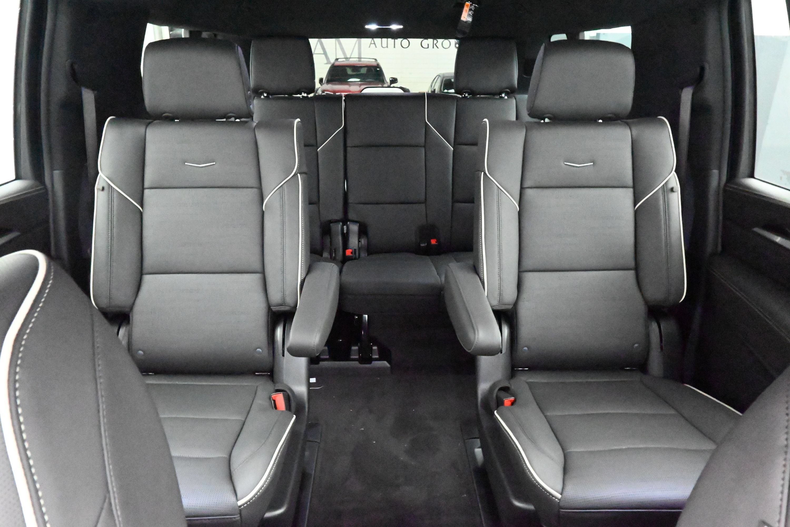 New 2026 Cadillac Escalade ESV Sport w/ Touring Package AWD/4WD image 14