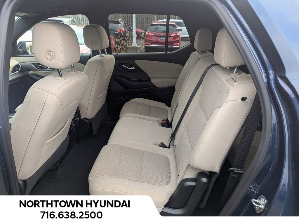 Used 2023 Chevrolet Traverse LS w/ Safety Package image 32