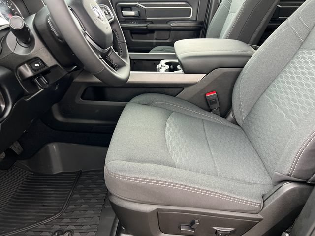 New 2026 RAM 2500 Big Horn AWD/4WD image 22