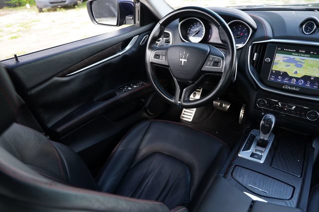 Used 2016 Maserati Ghibli S Q4 AWD/4WD image 24
