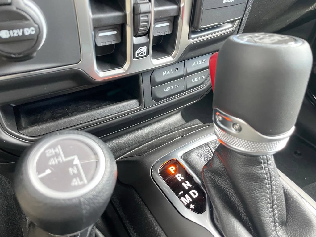 New 2026 Jeep Gladiator Sport AWD/4WD image 18