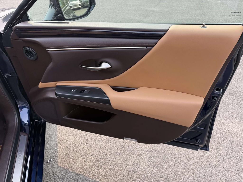 Used 2021 Lexus ES 350 w/ Premium Package FWD image 15
