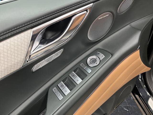 Used 2025 Genesis GV80 3.5T Advanced image 30