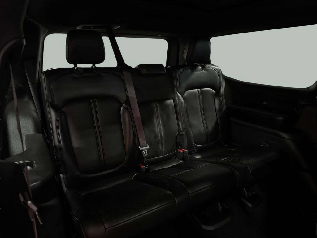 Used 2022 Jeep Wagoneer Series I w/ Premium Group I AWD/4WD image 26