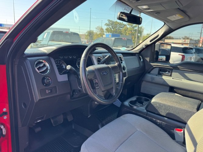 Used 2013 Ford F150 XLT w/ Luxury Equipment Group AWD/4WD image 16