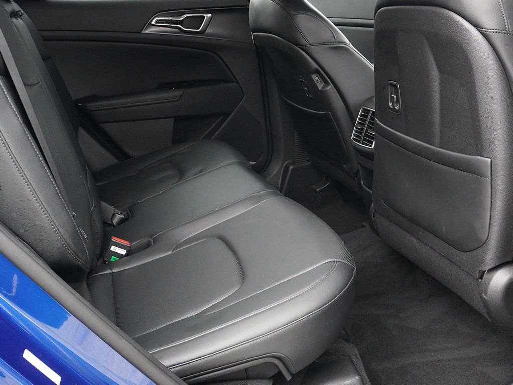 Used 2023 Kia Sportage EX image 24