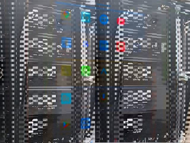 Used 2023 Volvo XC60 T8 Ultimate w/ Climate Package image 16