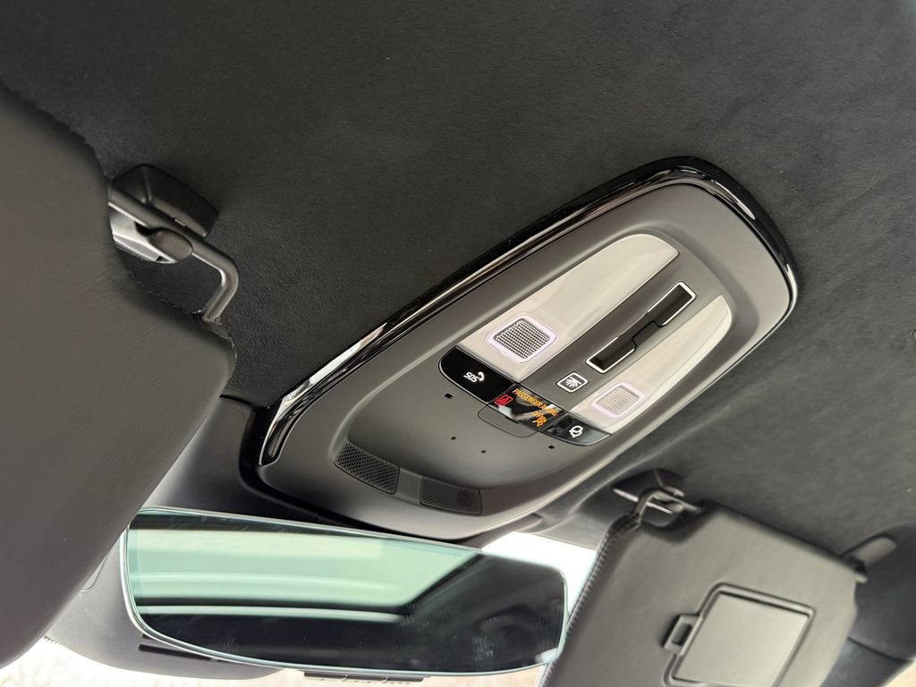 New 2026 Volvo XC90 B6 Ultra w/ Lounge Package image 26