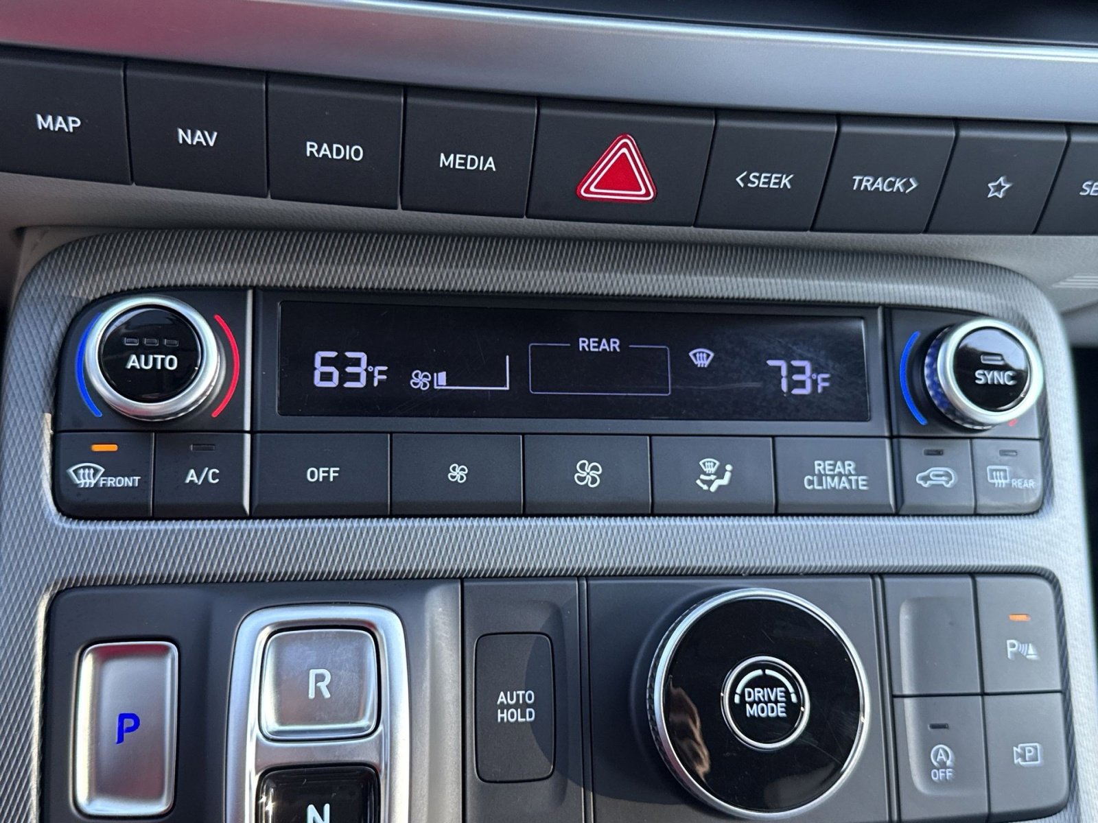 Certified 2024 Hyundai Palisade Limited image 21