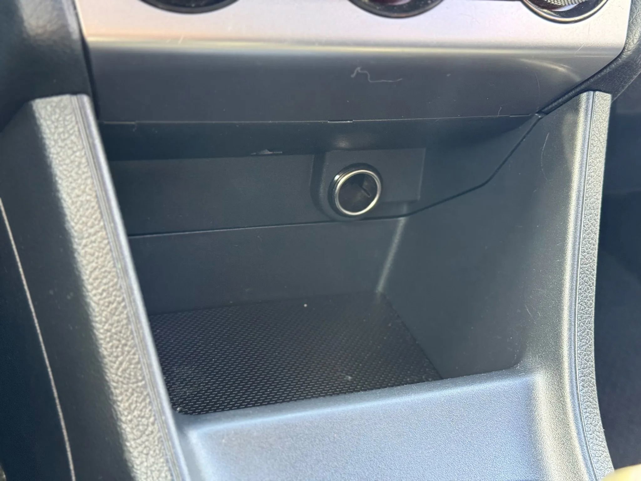 Used 2015 Subaru Impreza 2.0i Limited image 14