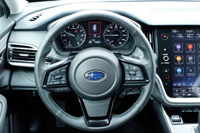 Used 2025 Subaru Outback Onyx Edition AWD/4WD image 18