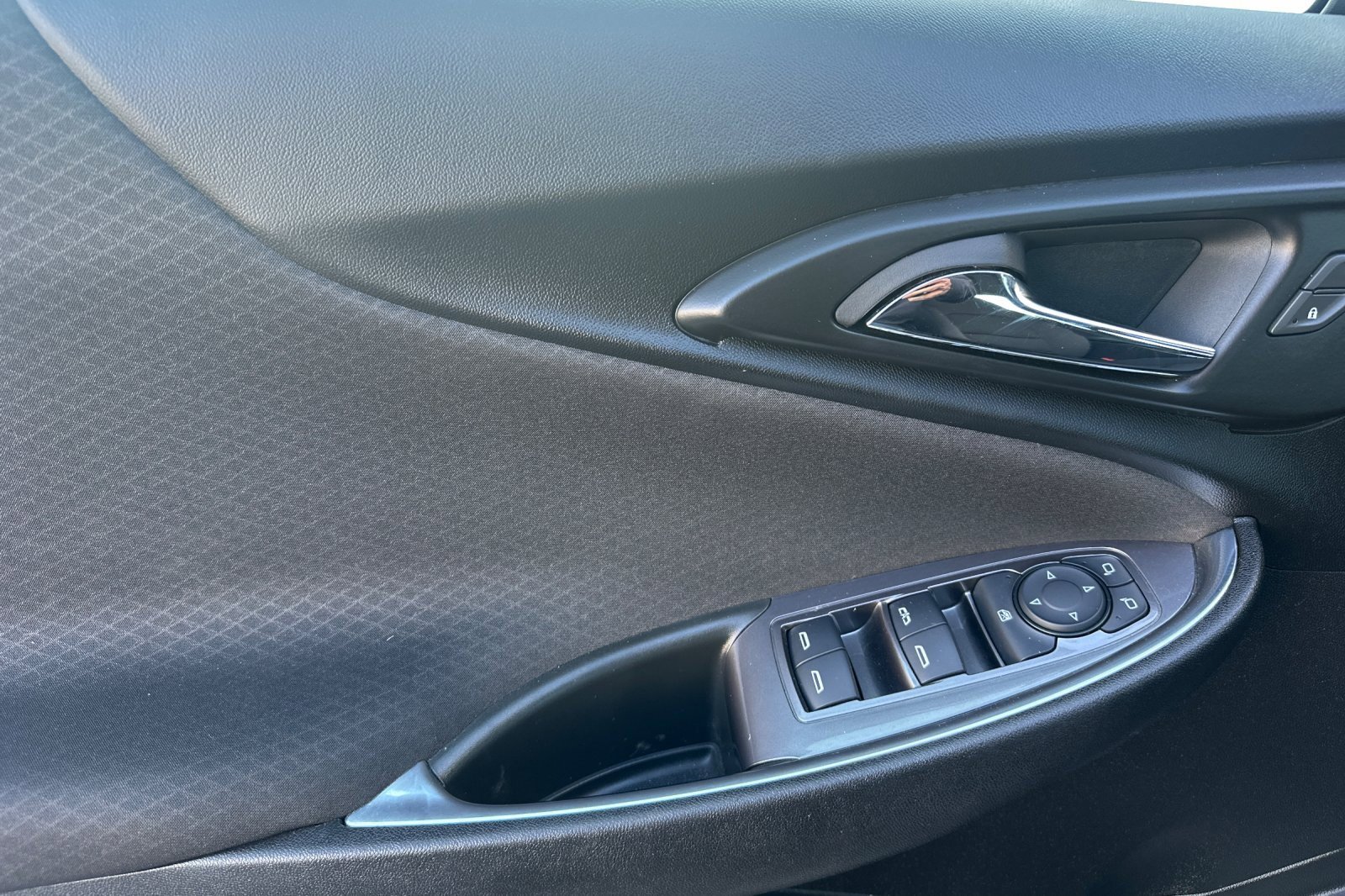 Used 2022 Chevrolet Malibu LT image 10