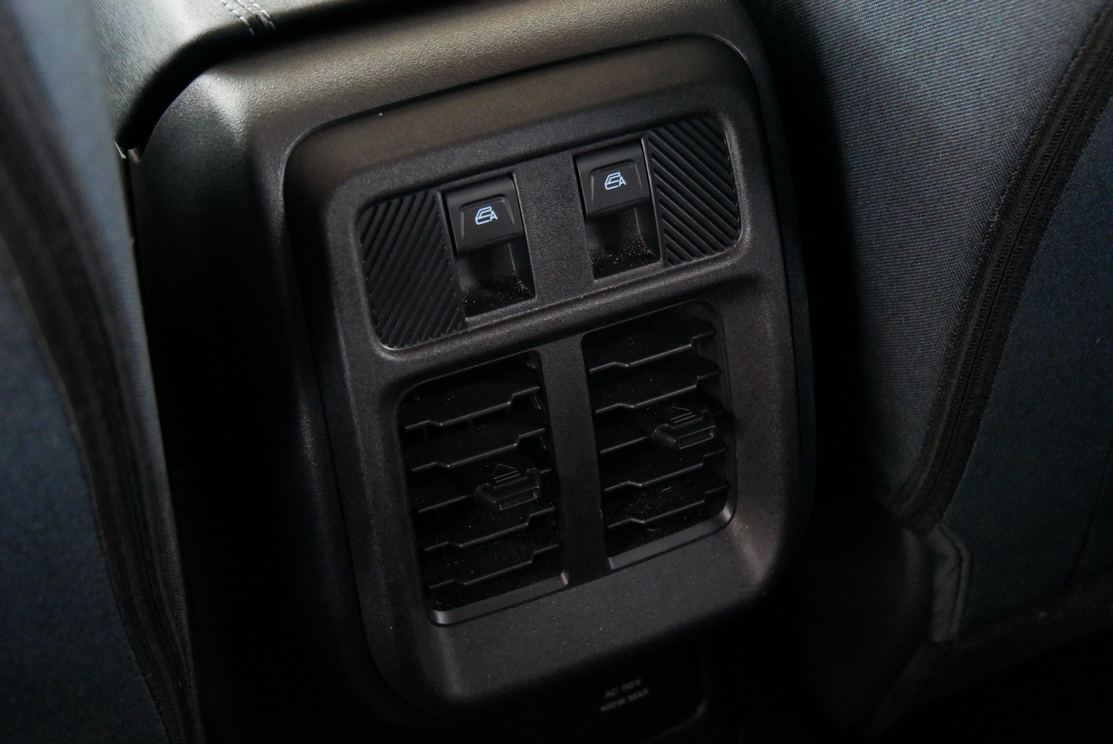 Used 2025 Ford Bronco Heritage Edition AWD/4WD image 30