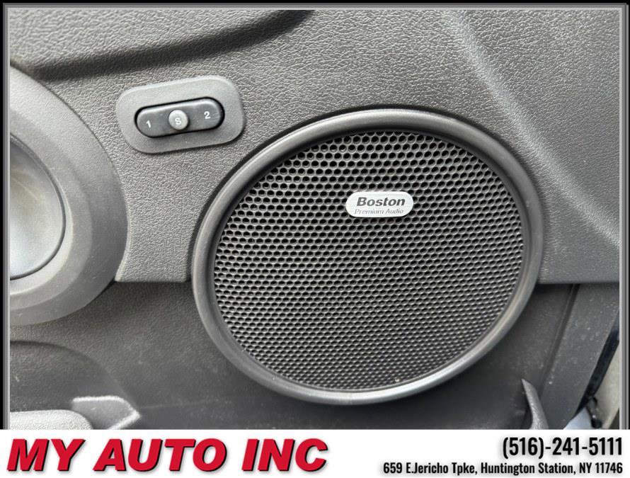 Used 2009 Jeep Commander Limited image 28