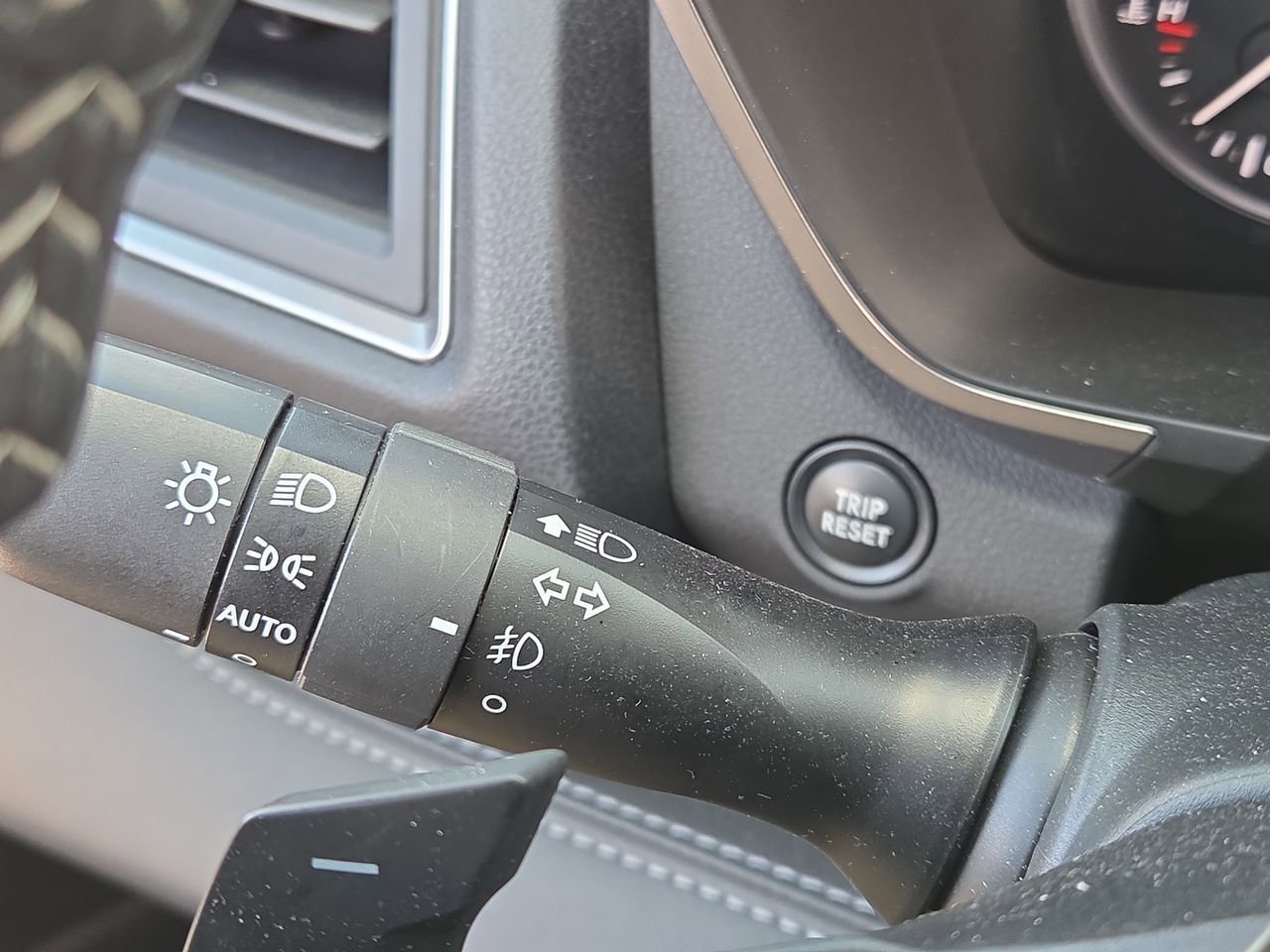 Certified 2025 Subaru Ascent Limited AWD/4WD image 39
