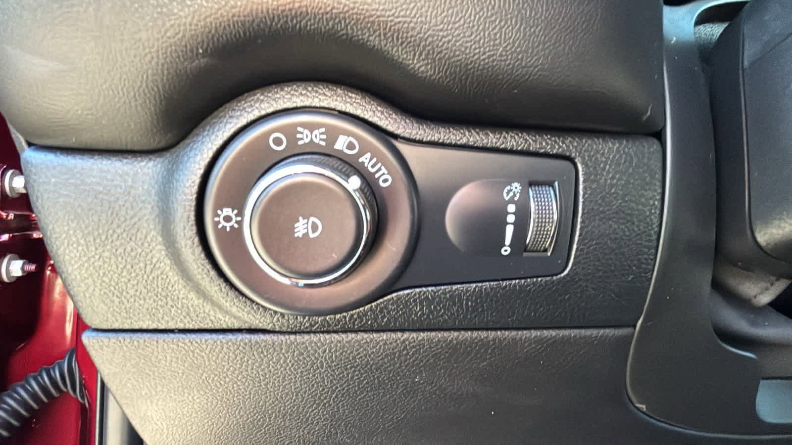 Used 2022 Dodge Durango GT image 13