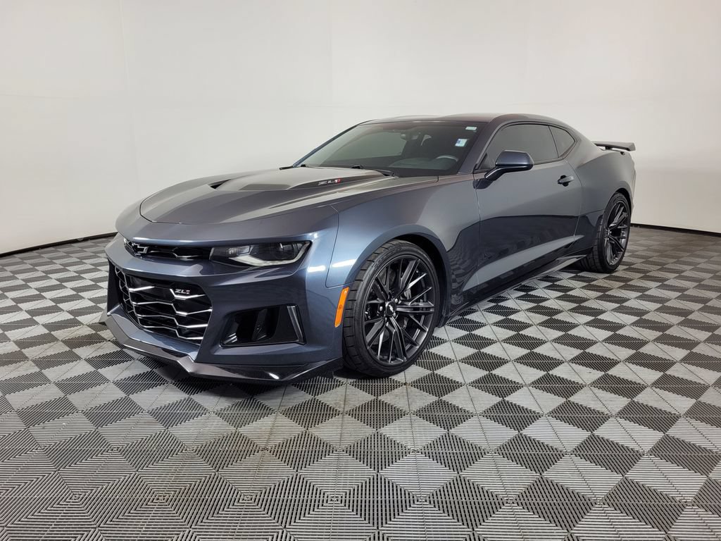 Used 2019 Chevrolet Camaro ZL1 RWD image 7