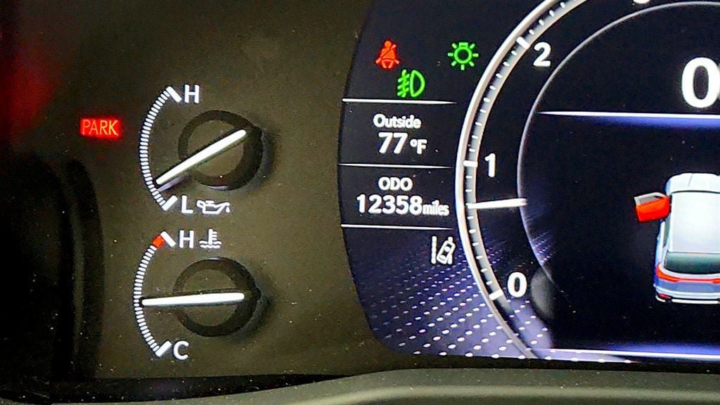 Used 2023 Lexus LX 600 4WD w/ Interior Upgrade Package image 15