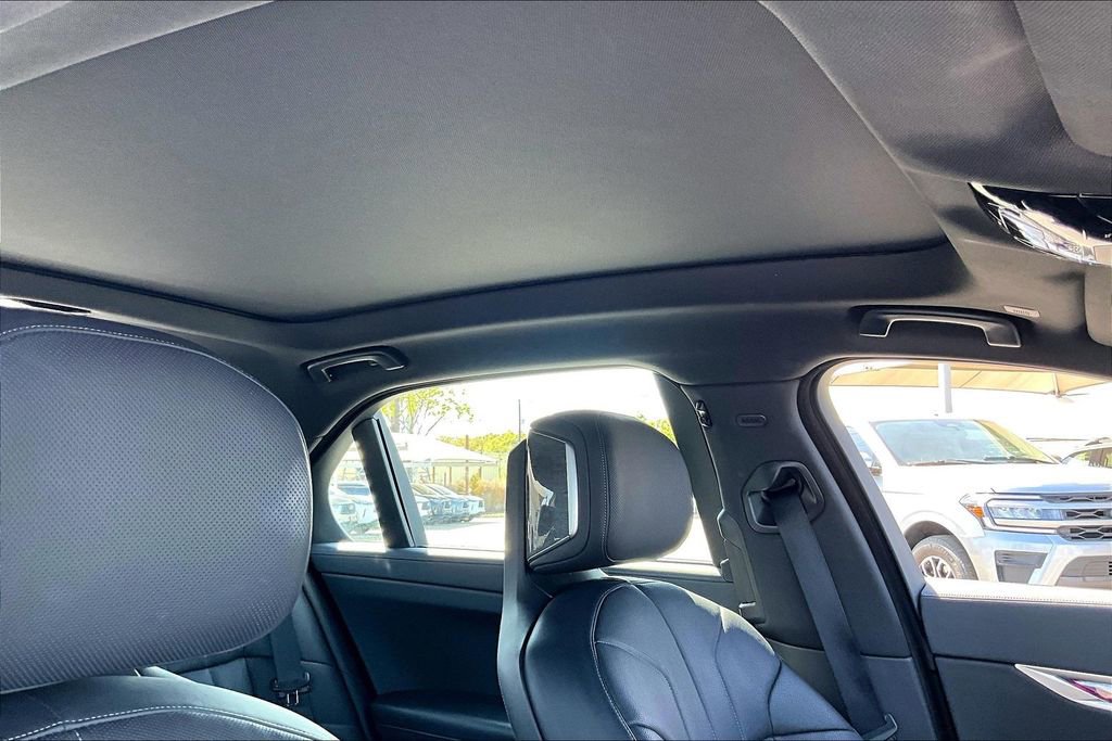 Used 2024 BMW 740i image 20