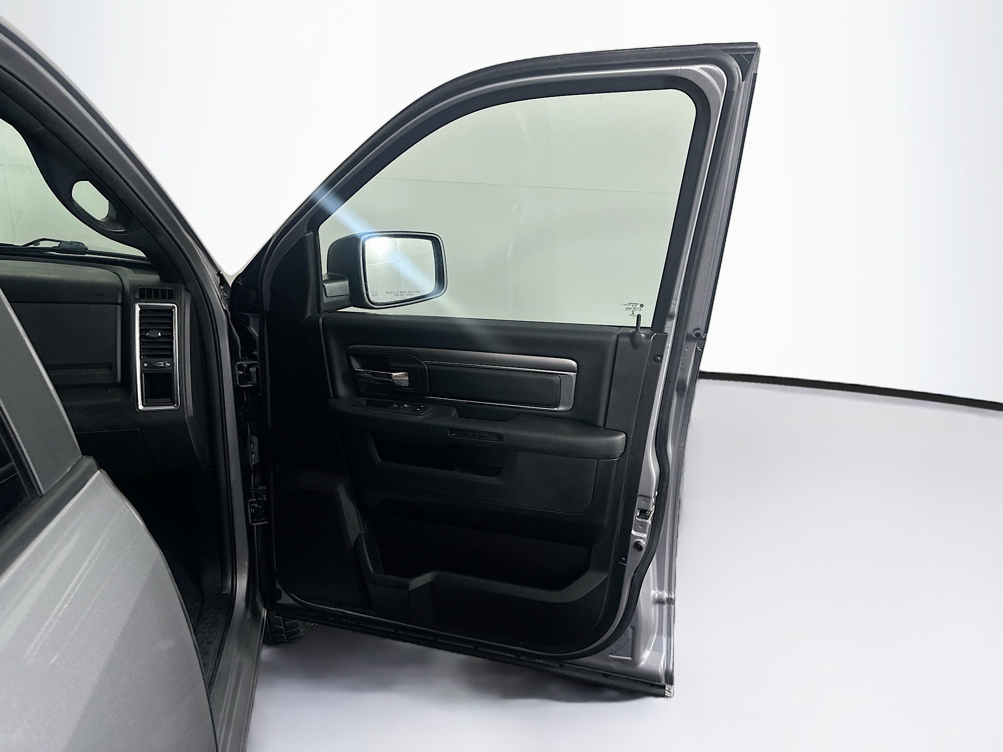 Used 2021 RAM 1500 Warlock AWD/4WD image 31