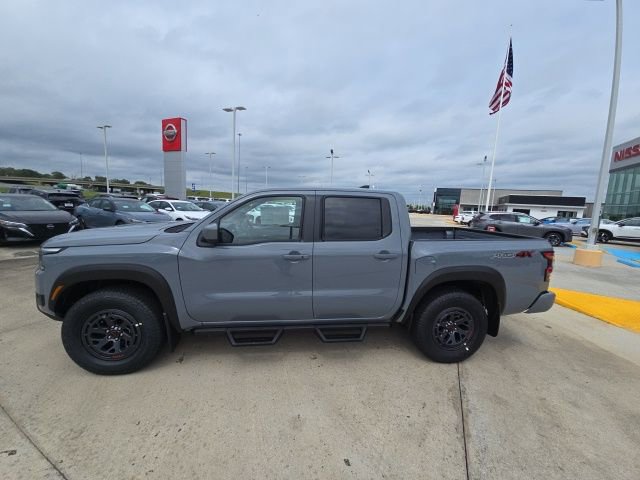 New 2025 Nissan Frontier PRO-4X w/ Tow Package image 2
