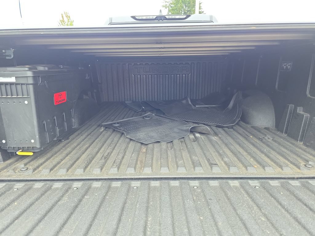Used 2025 Toyota Tundra Platinum AWD/4WD image 34