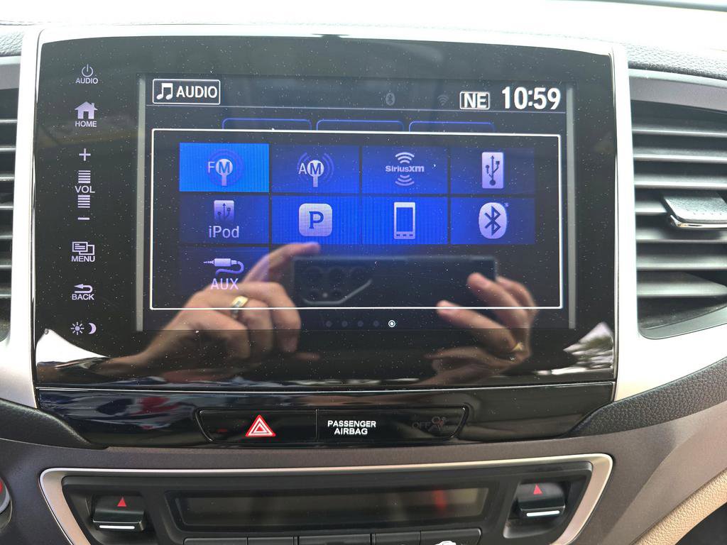 Used 2017 Honda Pilot EX image 14