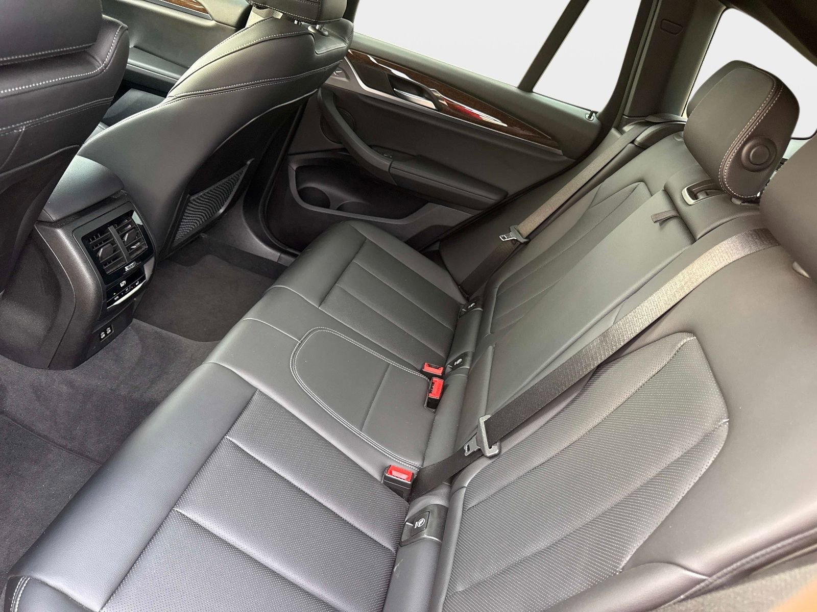 Used 2022 BMW X3 sDrive30i w/ Convenience Package image 17