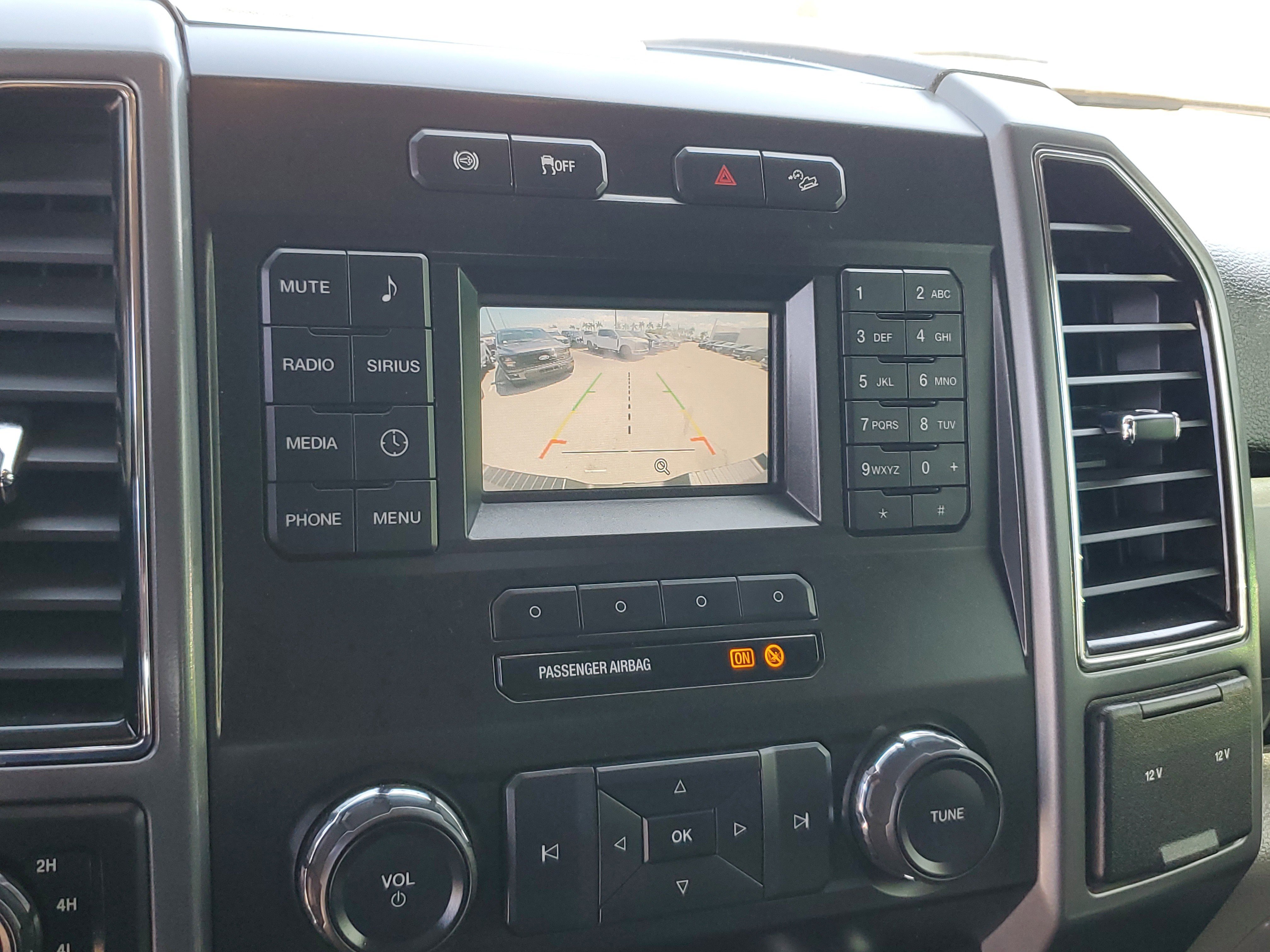 Used 2019 Ford F250 XLT w/ FX4 Off-Road Package AWD/4WD image 32