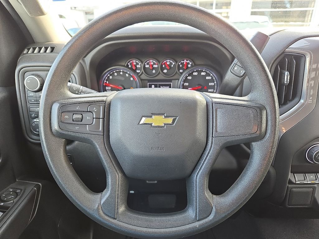 Used 2022 Chevrolet Silverado 1500 Custom image 24