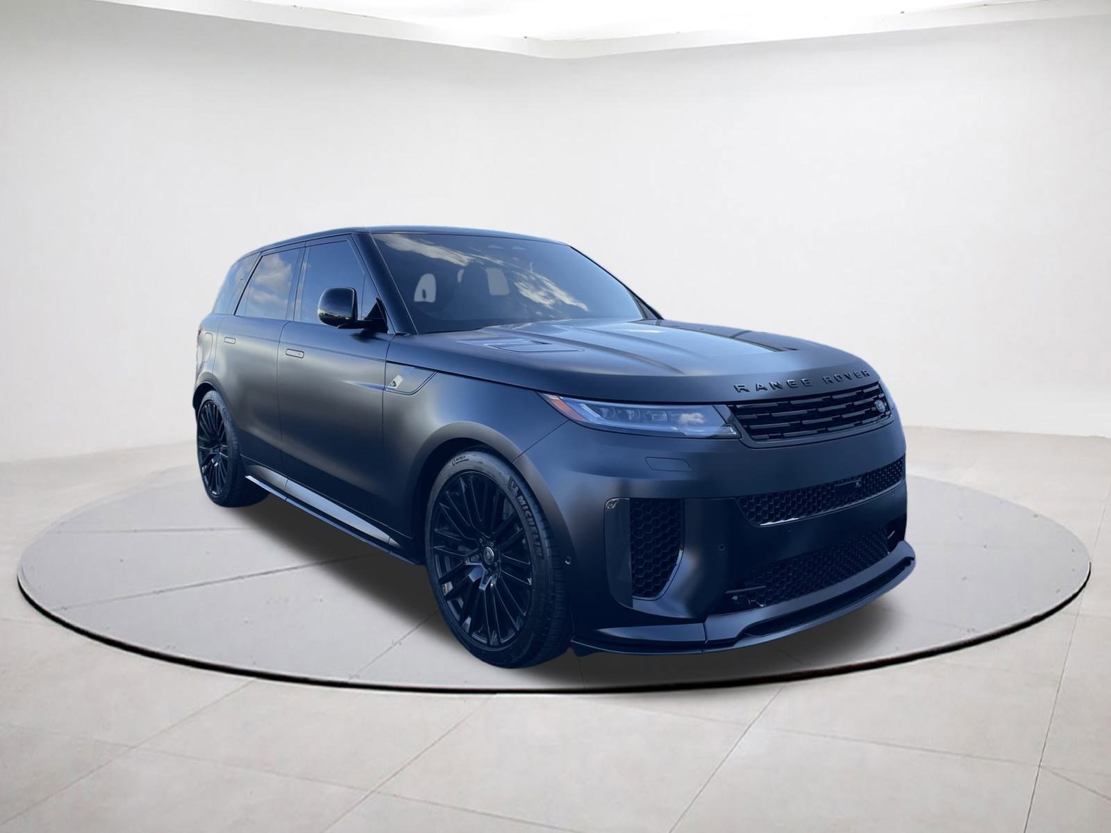 Used 2024 Land Rover Range Rover Sport
