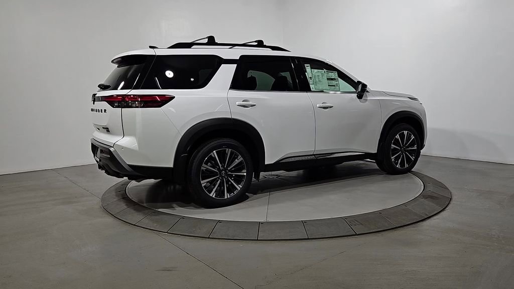 New 2026 Nissan Pathfinder Platinum AWD/4WD image 5