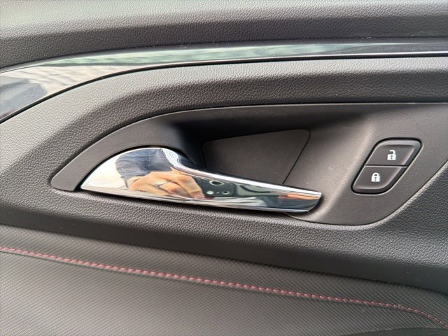 Used 2023 Chevrolet TrailBlazer RS w/ Sun and Liftgate Package image 18