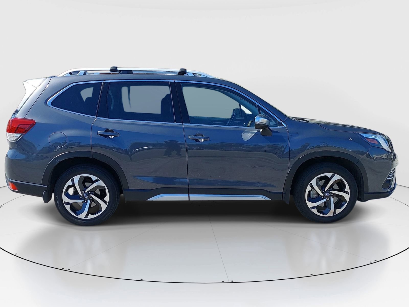 Used 2023 Subaru Forester Touring image 8