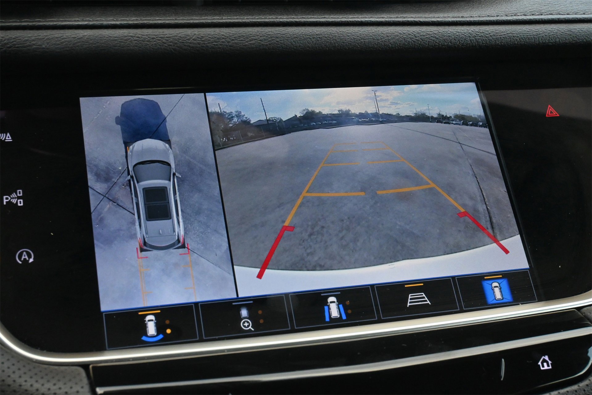 Used 2022 Cadillac XT5 Sportv w/ Technology Package image 13