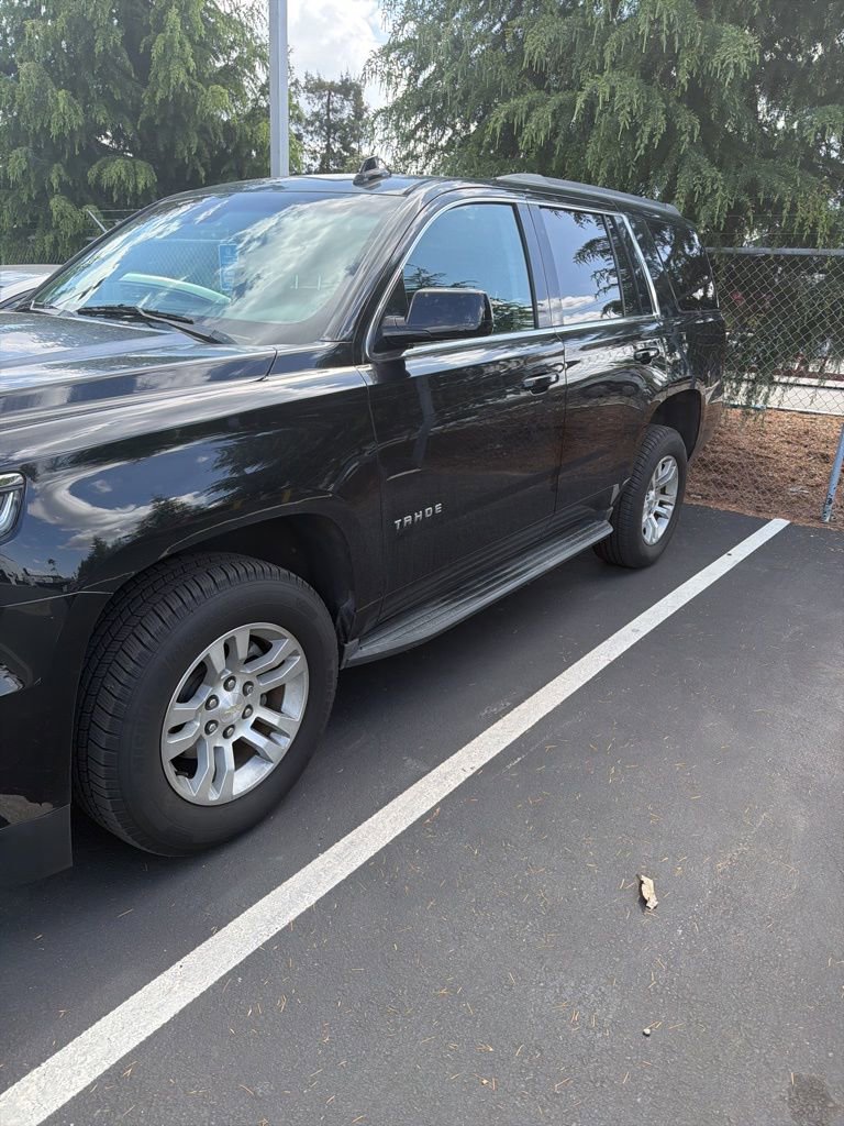 Used 2019 Chevrolet Tahoe LS w/ Enhanced Driver Alert Package RWD image 2