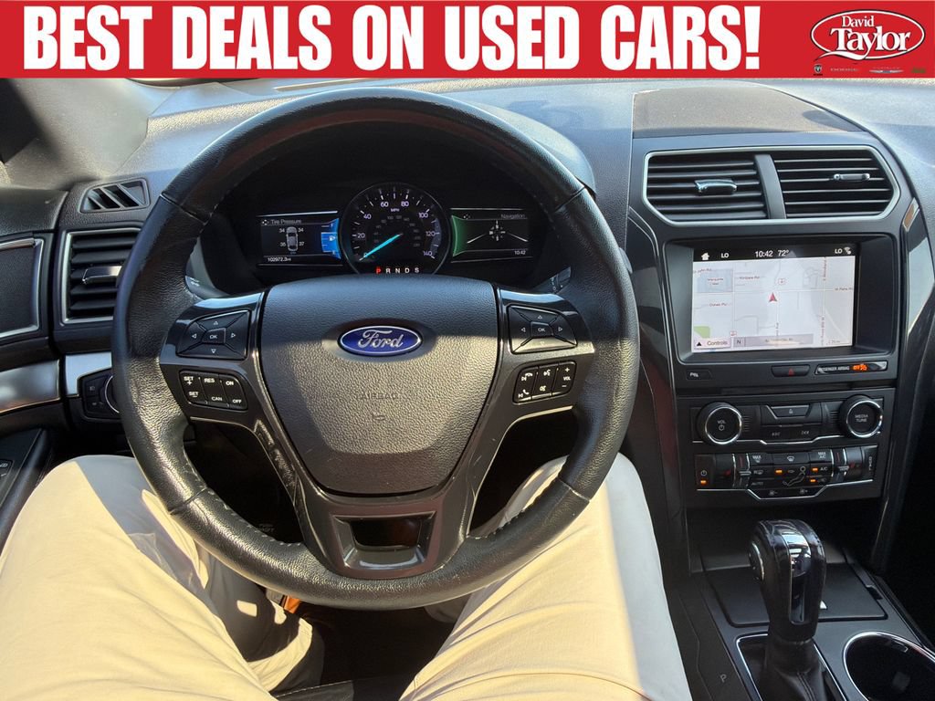 Used 2018 Ford Explorer XLT w/ Equipment Group 202A FWD image 18