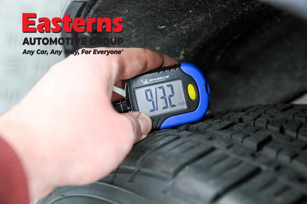 Used 2023 Volvo XC60 B5 Core image 29