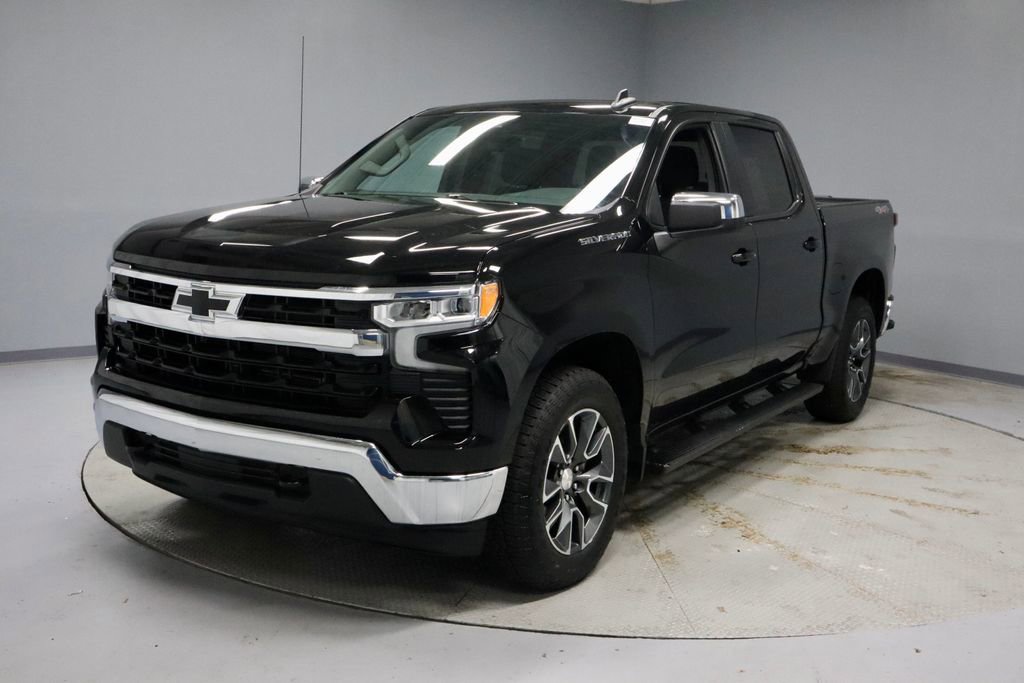 Used 2024 Chevrolet Silverado 1500 LT image 7