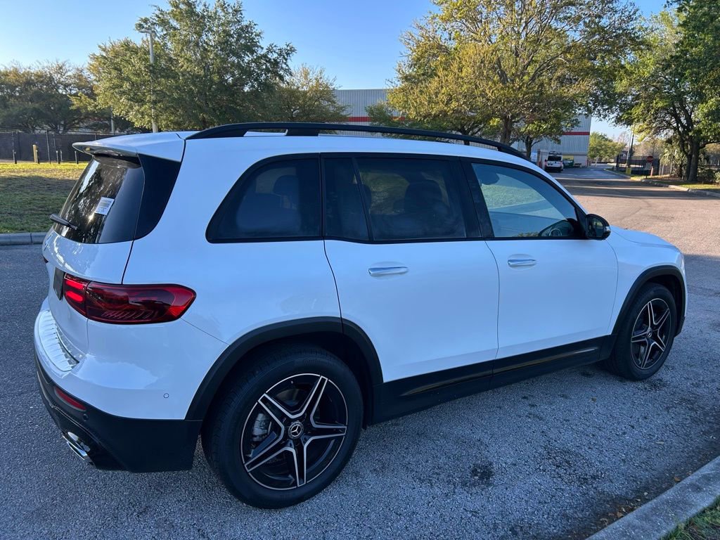 Used 2024 Mercedes-Benz GLB 250 image 5