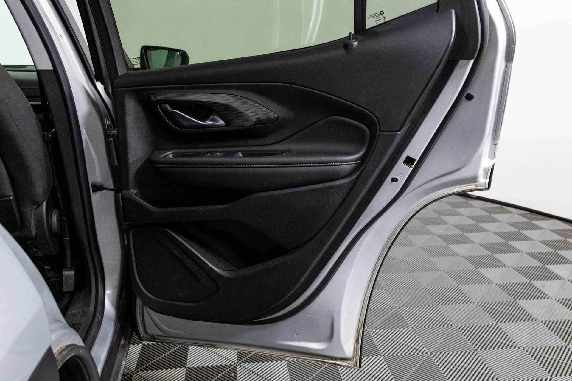 Used 2022 GMC Terrain SLE w/ Driver Convenience Package image 38