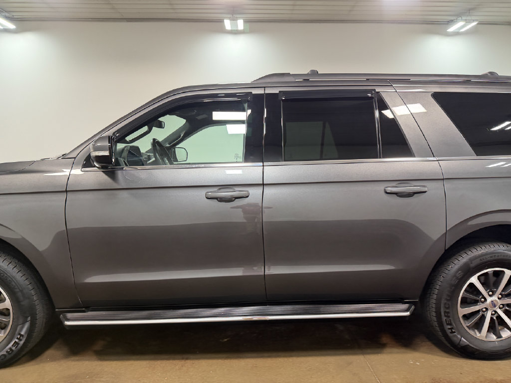 Used 2020 Ford Expedition Max XLT w/ Equipment Group 202A AWD/4WD image 37