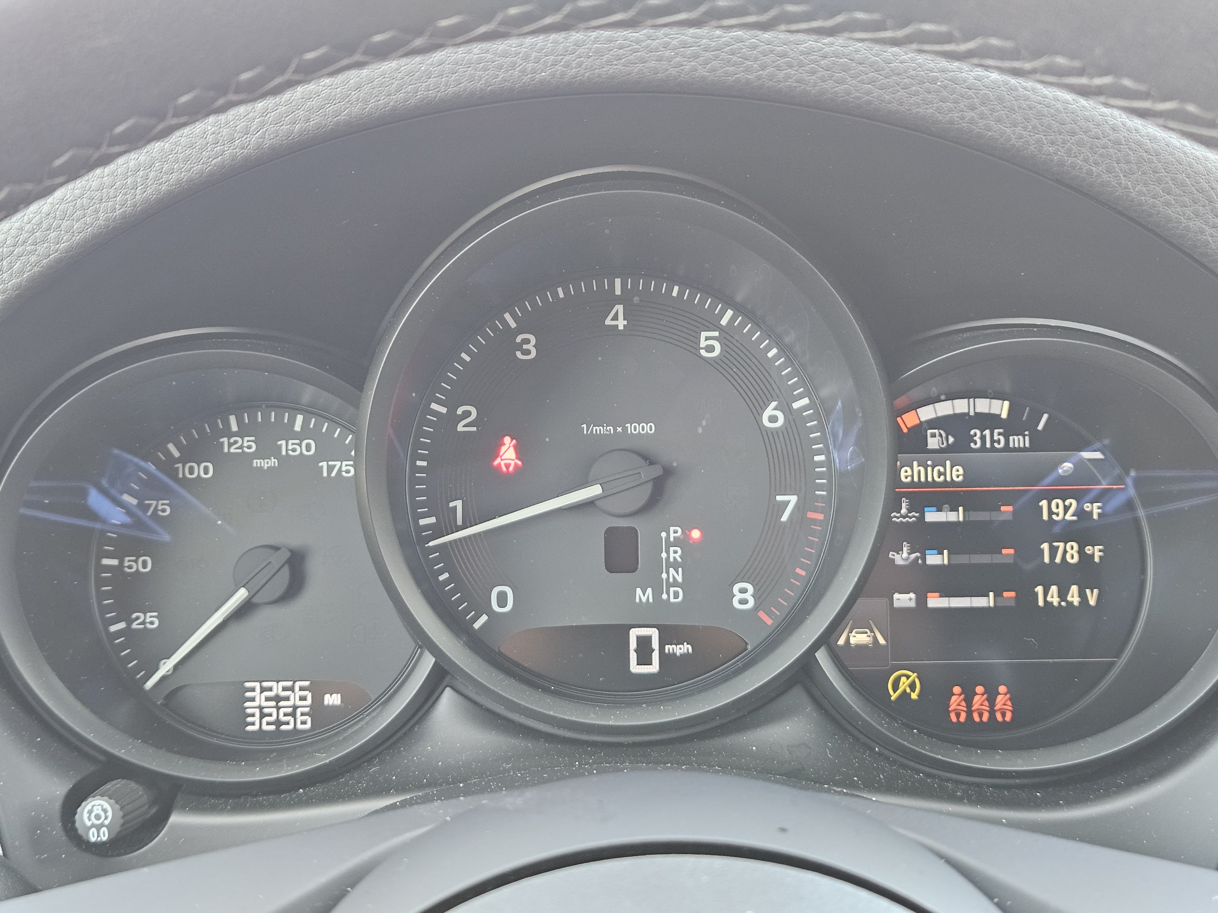 Certified 2026 Porsche Macan AWD/4WD image 16